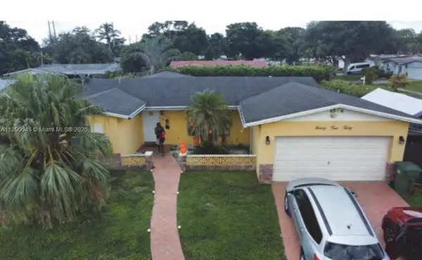 9430 NW 18th St, Pembroke Pines, FL 33024