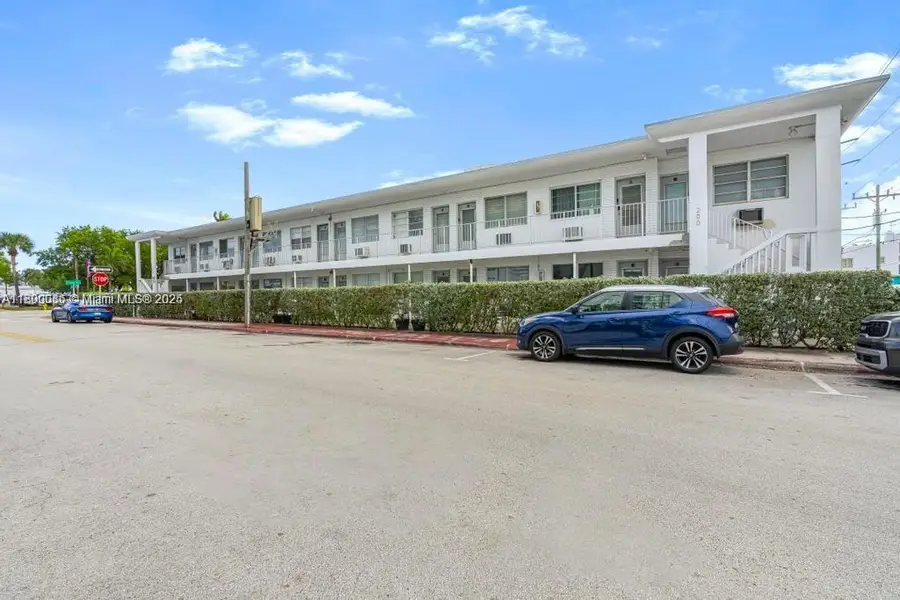 200 76th St #59, Miami Beach, FL 33141 - #2
