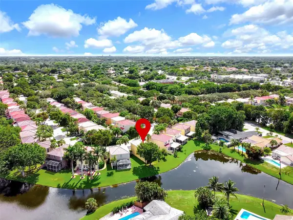 8713 NW 6th Ct, Coral Springs, FL 33071