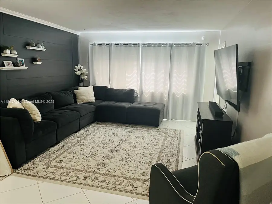 19001 NE 14th Ave #107, Miami, FL 33179 - Image #2