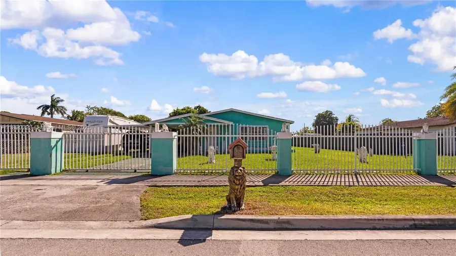 715 NW 9th Ave, Florida City, FL 33034 - Image #2