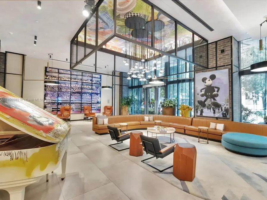 121 NE 34th St #1610, Miami, FL 33137 - Image #2