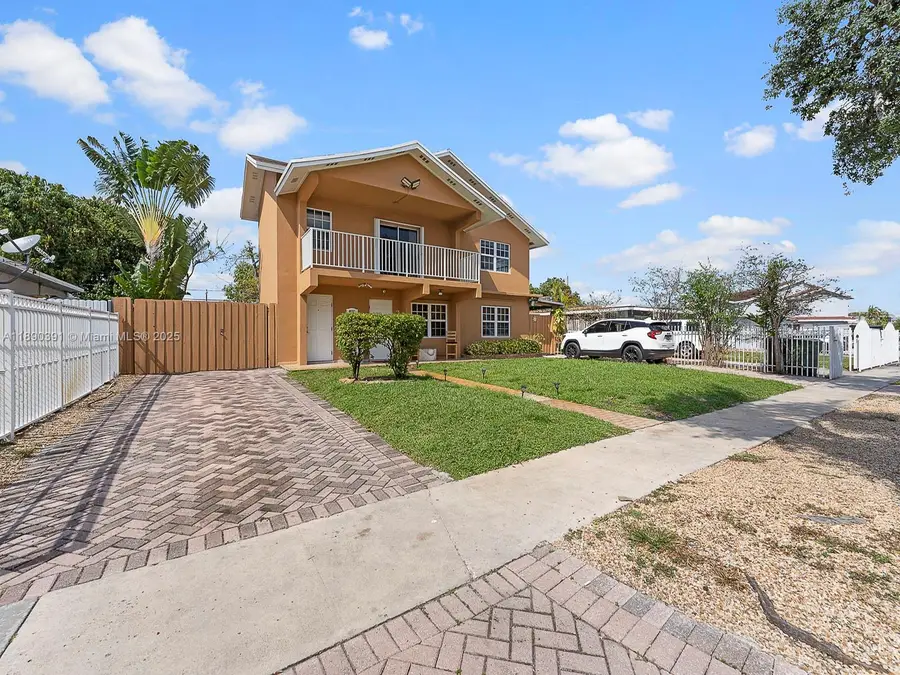 911 E 14th Pl, Hialeah, FL 33010 - Image #2