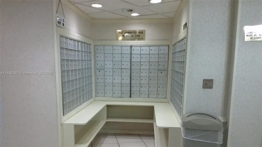 1300 St Charles Pl #319, Pembroke Pines, FL 33026 - Image #3