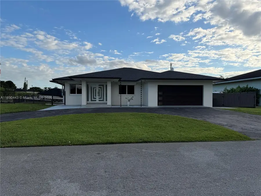 17404 SW 245th Ter, Homestead, FL 33031 - Image #2