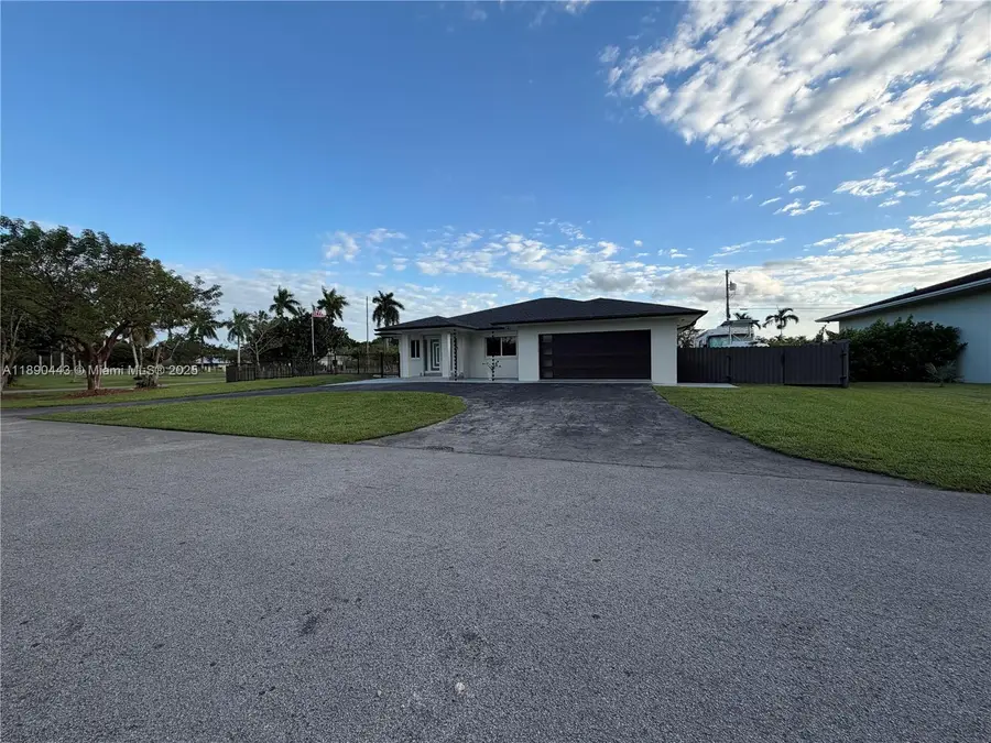 17404 SW 245th Ter, Homestead, FL 33031 - Image #3