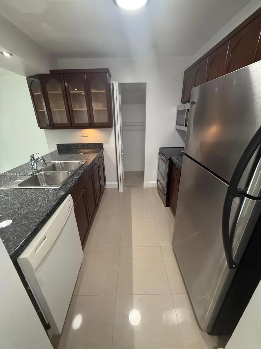 850 N Miami Ave #W-905, Miami, FL 33136 - Image #3