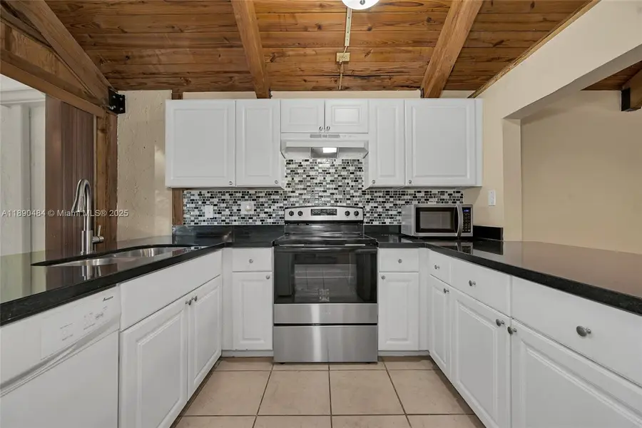 6161 NW 31st Ter, Fort Lauderdale, FL 33309 - Image #2