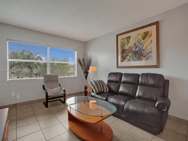 3506 NW 49th Ave #508, Lauderdale Lakes, FL 33319