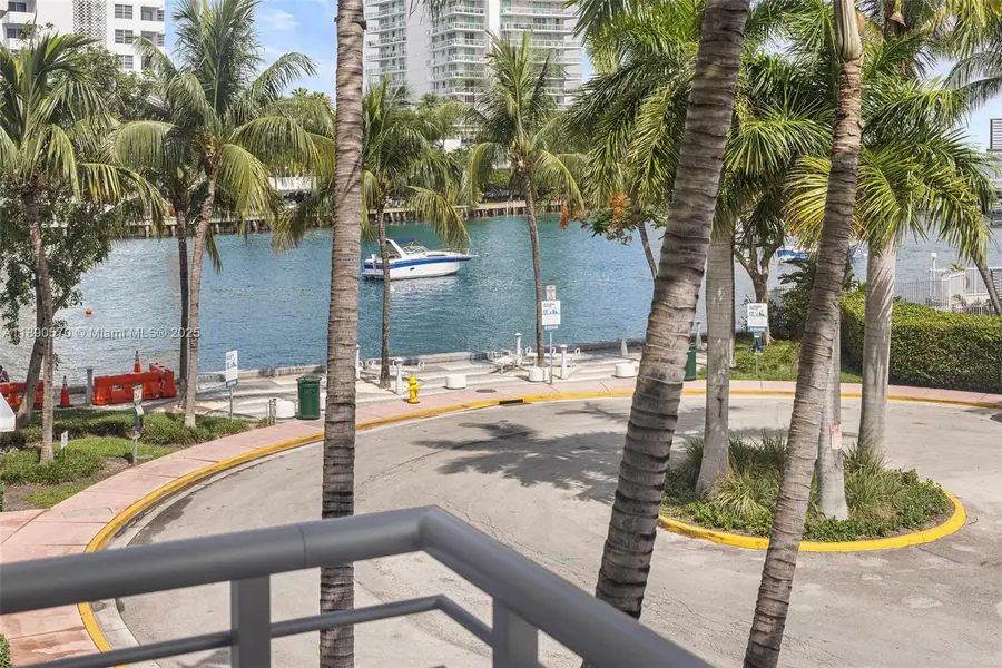 1450 Lincoln Rd #304, Miami Beach, FL 33139 - Image #3