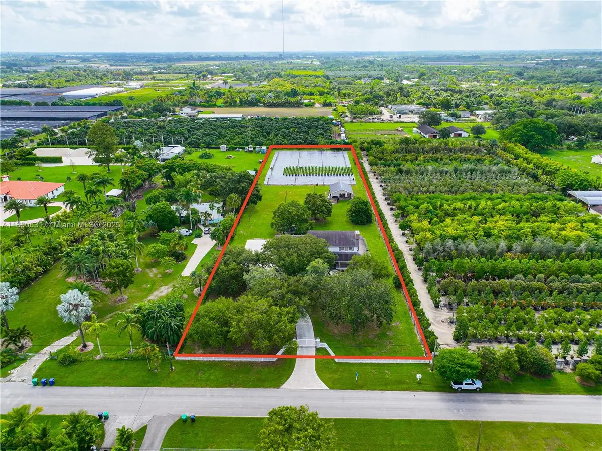 24545 SW 192nd Ave, Homestead, FL 33031 - Image #1