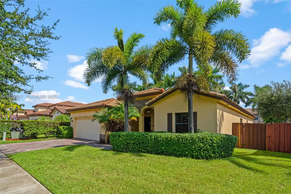 149 SE 36th Pl, Homestead, FL 33033 - Image #1