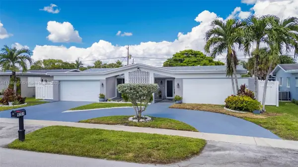 9201 NW 21st Mnr, Sunrise, FL 33322