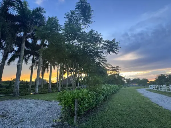 14701 SW 199th Ave, Miami, FL 33196