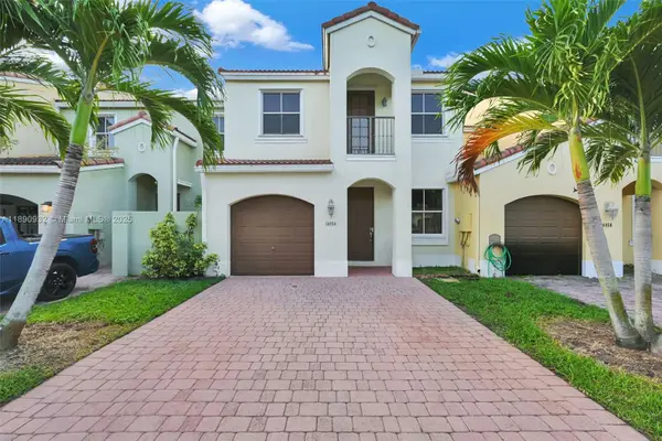 14954 SW 41st Ln, Miami, FL 33185