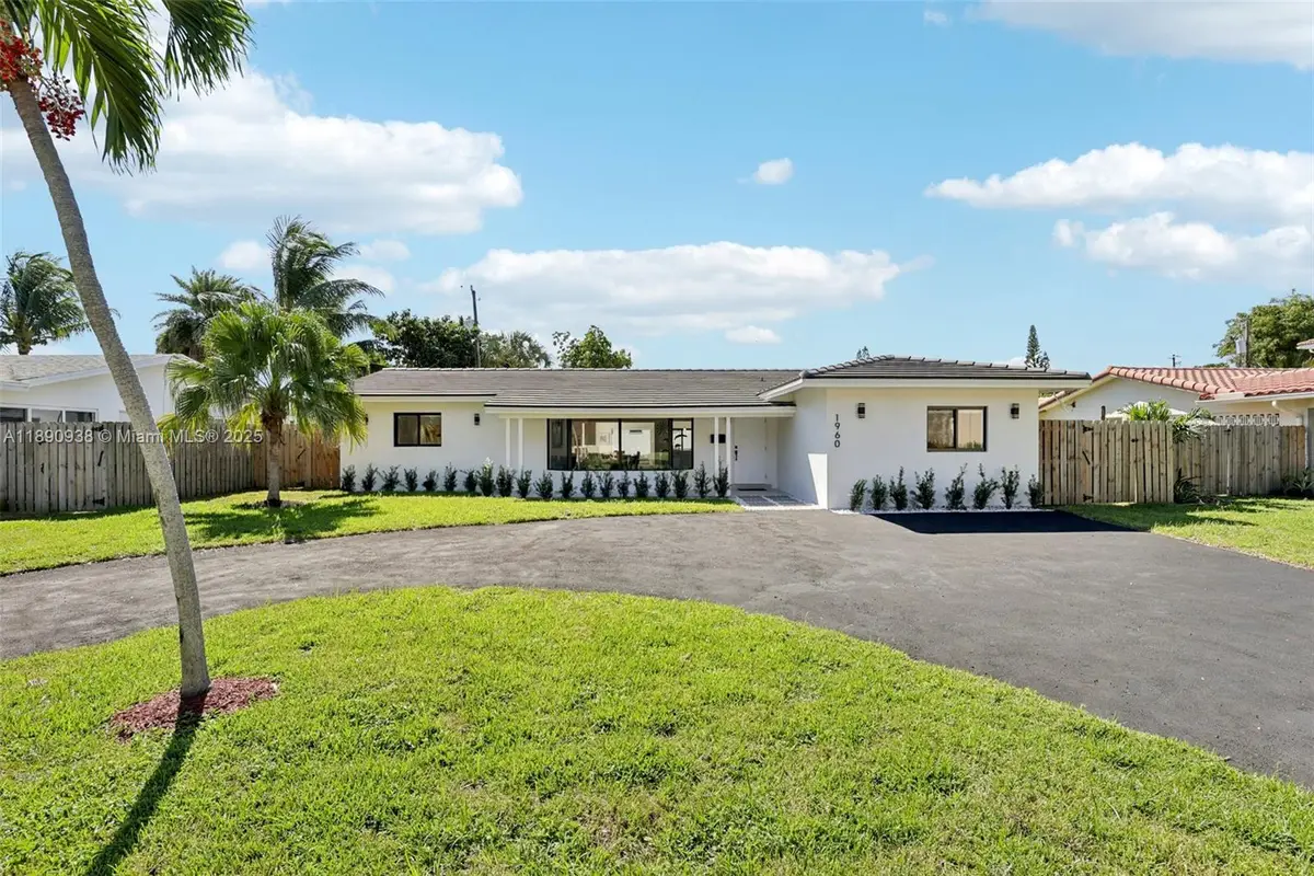 1960 NE 32nd St, Lighthouse Point, FL 33064 - Image #1