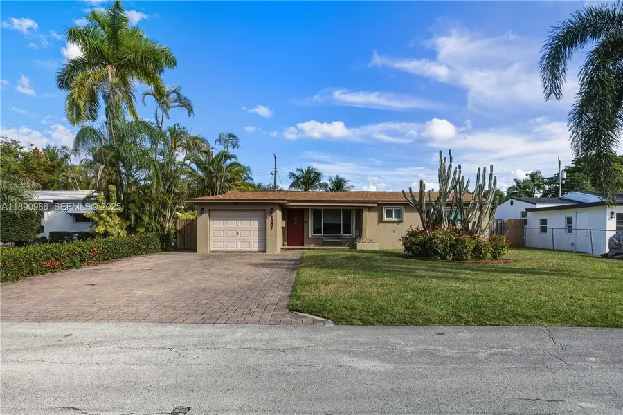 1007 N Golf Dr, Hollywood, FL 33021 - Image #3