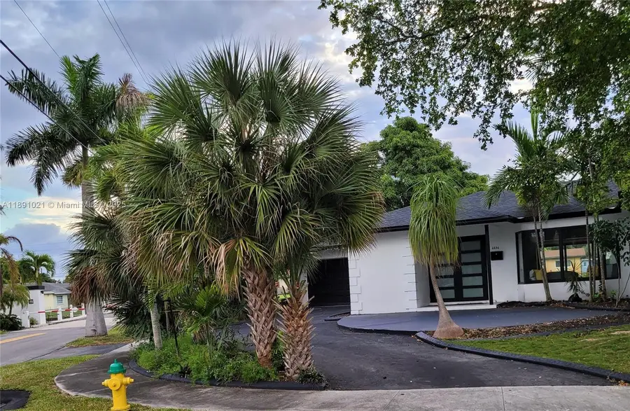 2856 NW 10th Ave, Wilton Manors, FL 33311 - Image #2