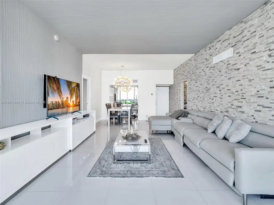 100 Bayview Dr #PH01, Sunny Isles Beach, FL 33160 - #2