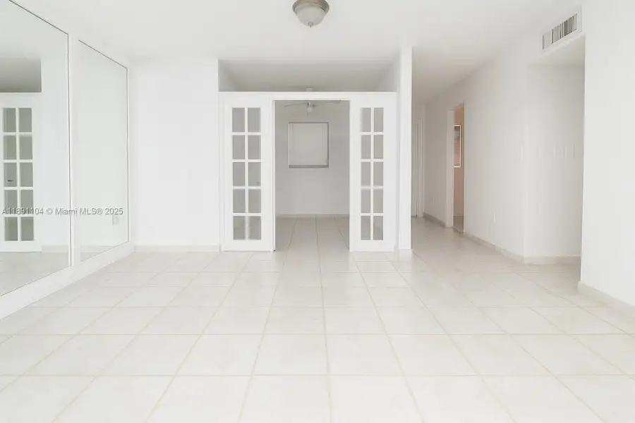 1662 Lincoln Ct #402, Miami Beach, FL 33139 - Image #3