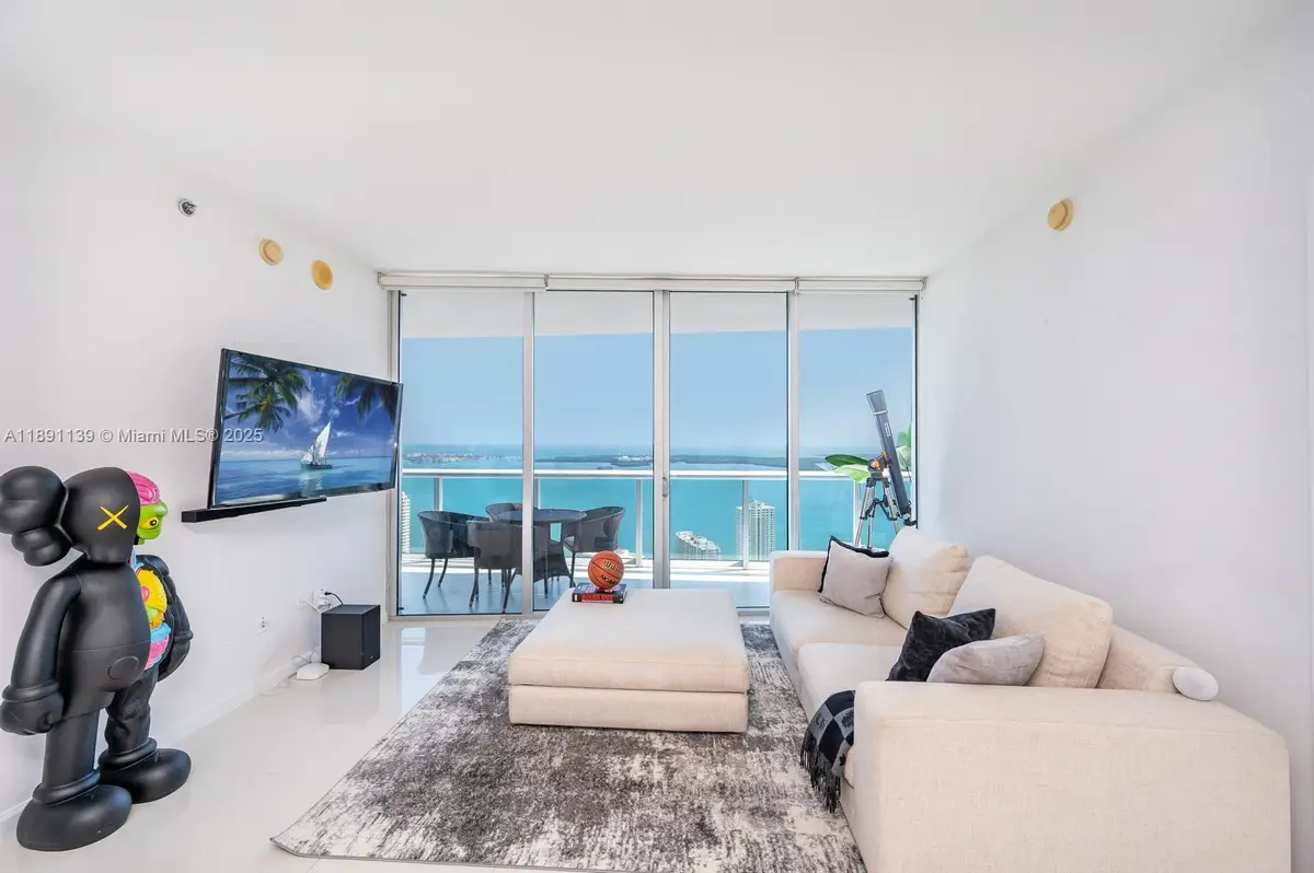 465 E Brickell Ave #5305, Miami, FL 33131 - Image #1