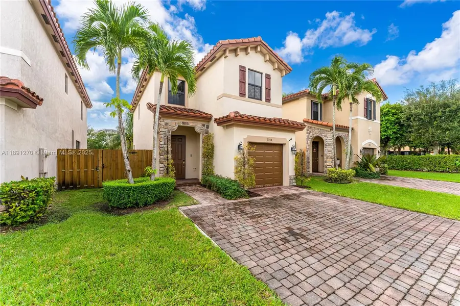 3708 NE 1st St, Homestead, FL 33033 - Image #2