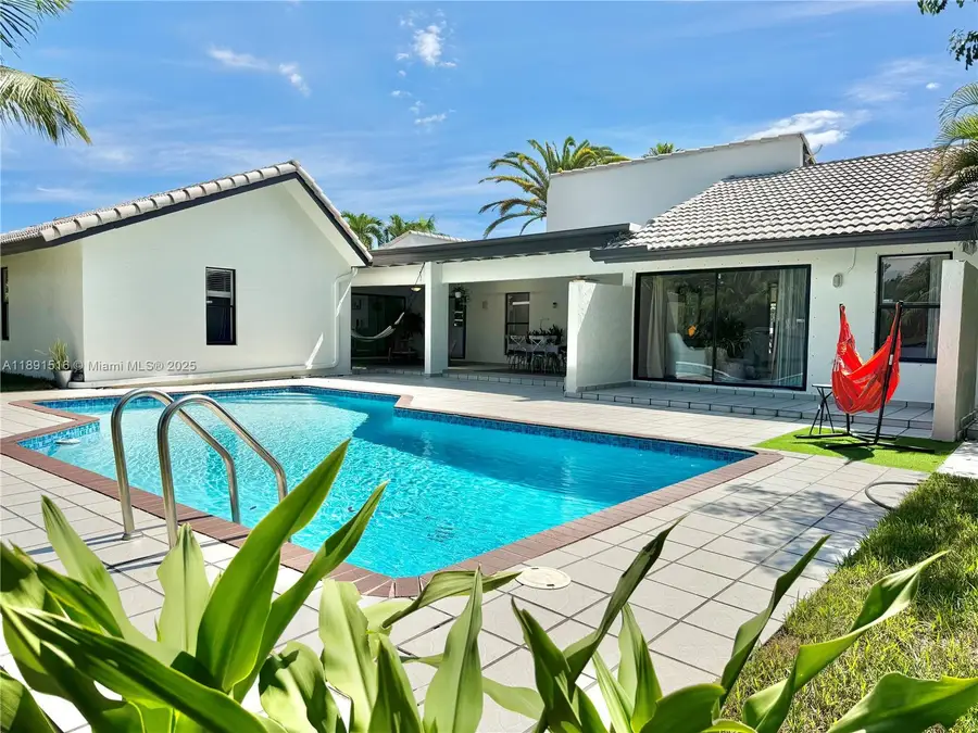 8345 SW 168th Ter, Palmetto Bay, FL 33157 - Image #2