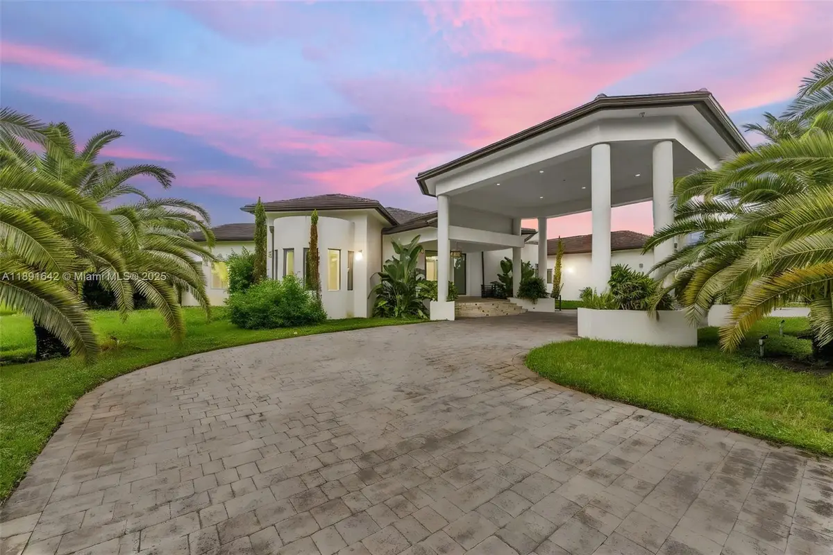 12175 SW 45th St, Miami, FL 33175 - Image #1