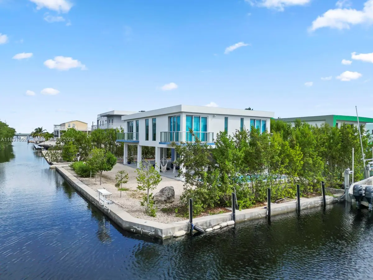 474 Bahia Honda Rd, Key Largo, FL 33037 - Image #1