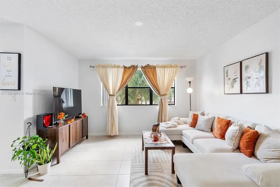 510 S Park Rd #25-10, Hollywood, FL 33021 - Image #3