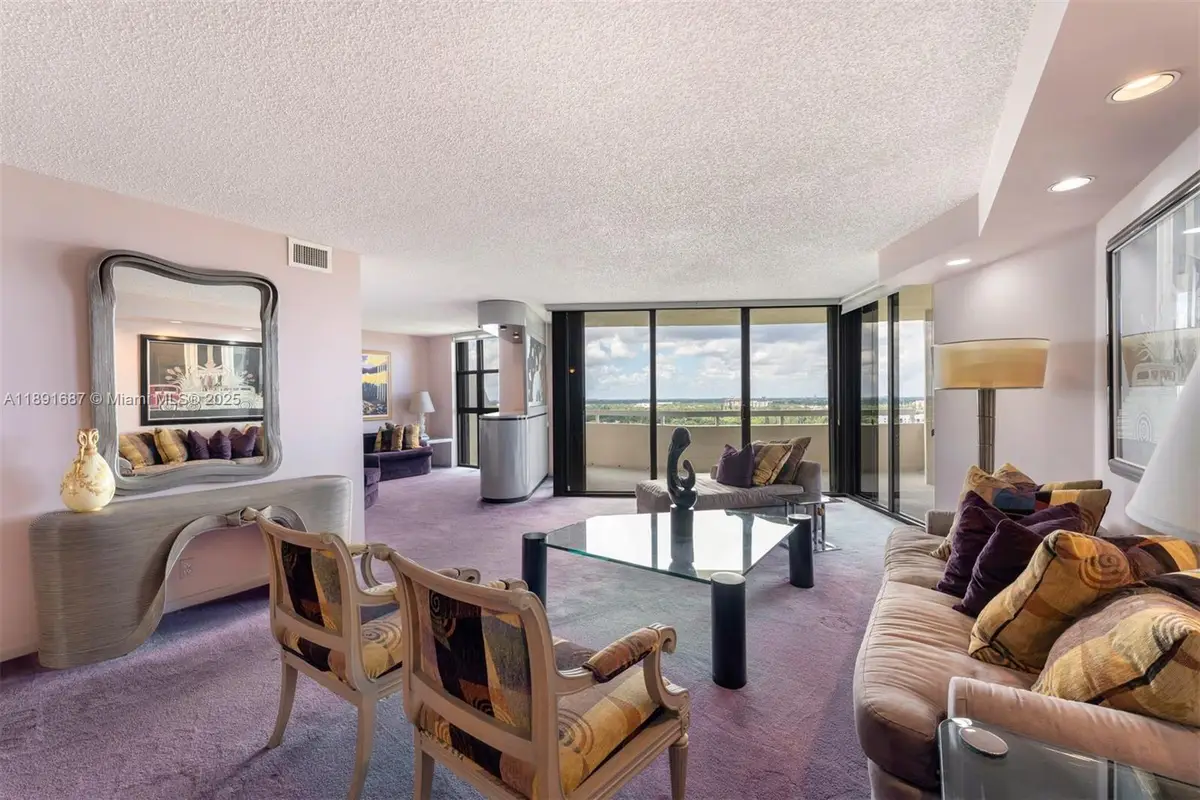 1000 Quayside Ter #PH9, Miami, FL 33138 - Image #1