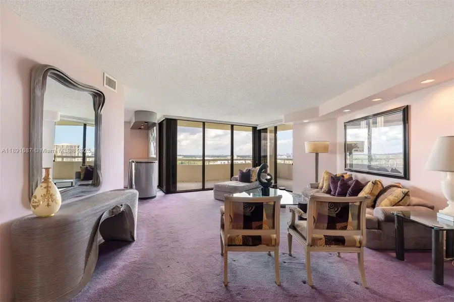 1000 Quayside Ter #PH9, Miami, FL 33138 - Image #2