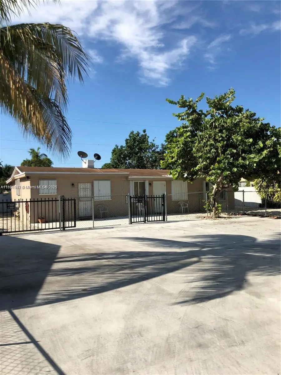 1064 NW 103rd St, Miami, FL 33150 - Image #2