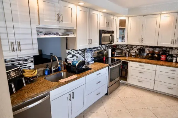 1812 Hammock Blvd #127, Coconut Creek, FL 33063