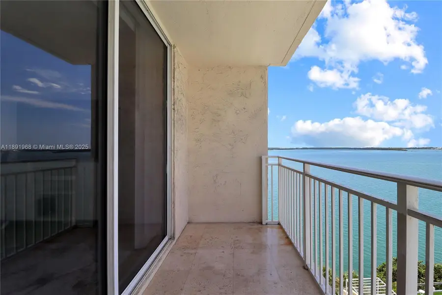 770 Claughton Island Dr #1012, Miami, FL 33131 - Image #3