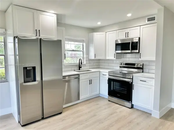 213 Oakridge N #213, Deerfield Beach, FL 33442