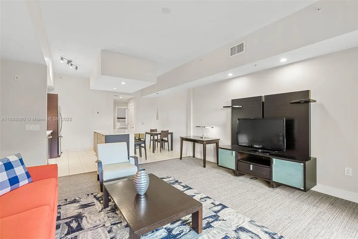 5300 NW 87th Ave #1008, Doral, FL 33178 - Image #1