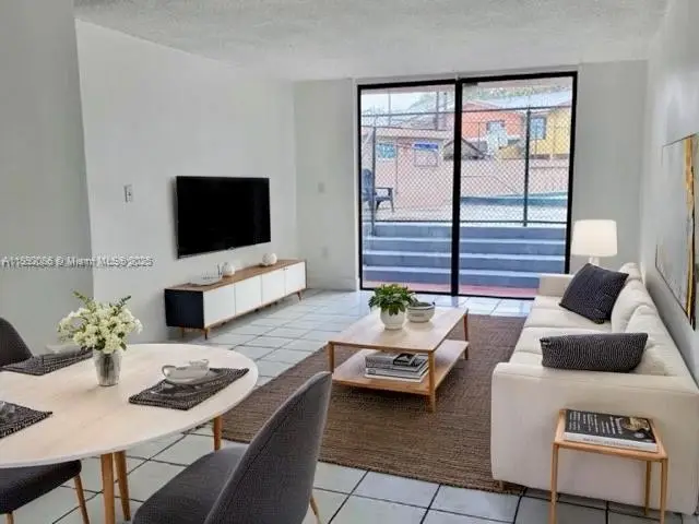 9678 Fontainebleau Blvd #111, Miami, FL 33172 - Image #2