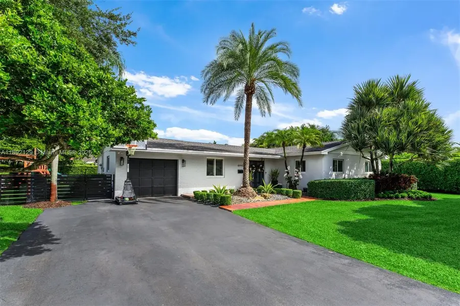8995 SW 83rd St, Miami, FL 33173 - Image #2