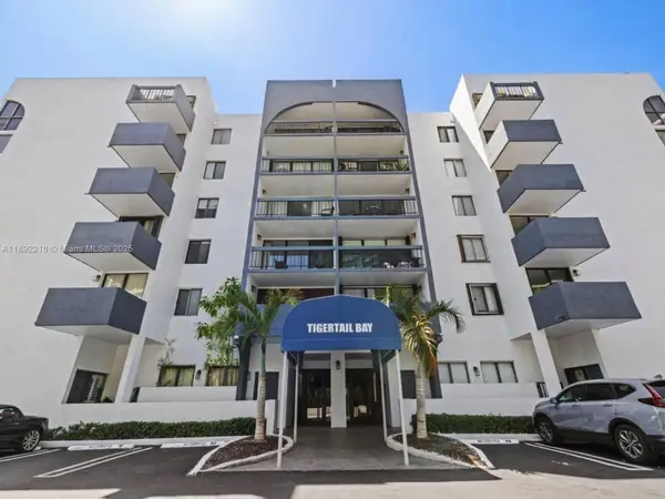 2715 Tigertail Ave #403, Coconut Grove, FL 33133