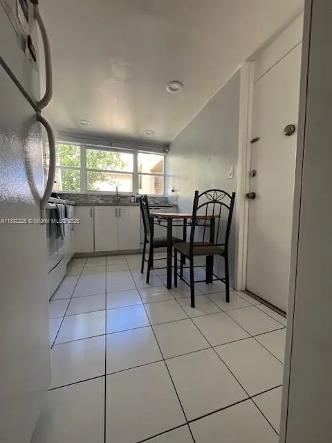 920 NE 199th St #4S, Miami, FL 33179 - Image #3