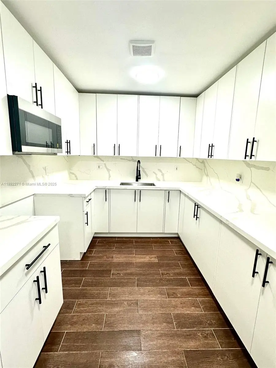 1940 NW 153rd St, Miami Gardens, FL 33054 - Image #3