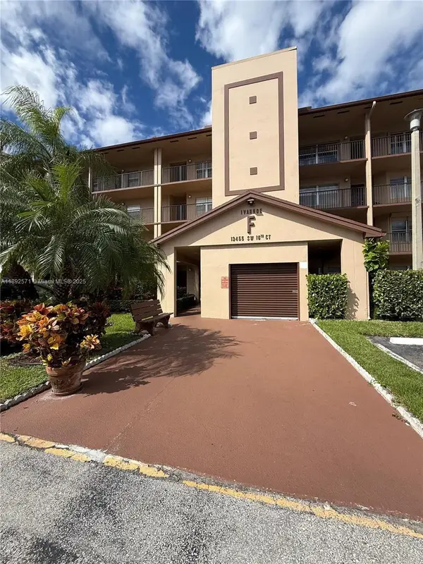 13455 SW 16th Ct #213F, Pembroke Pines, FL 33027