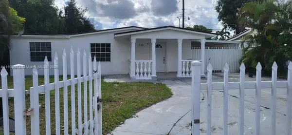 712 Hialeah Dr, Hialeah, FL 33010