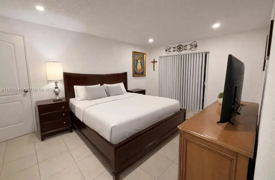 1350 W 53rd St #24, Hialeah, FL 33012 - Image #2