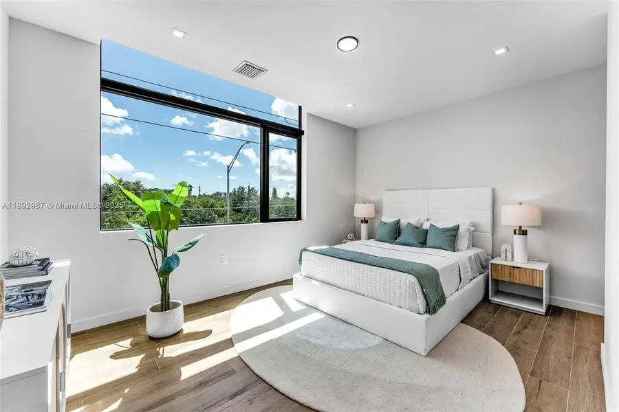 531 NE 61st St, Miami, FL 33137 - Image #2