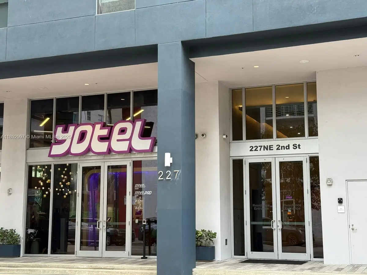 227 NE 2nd St #2105, Miami, FL 33132 - #1