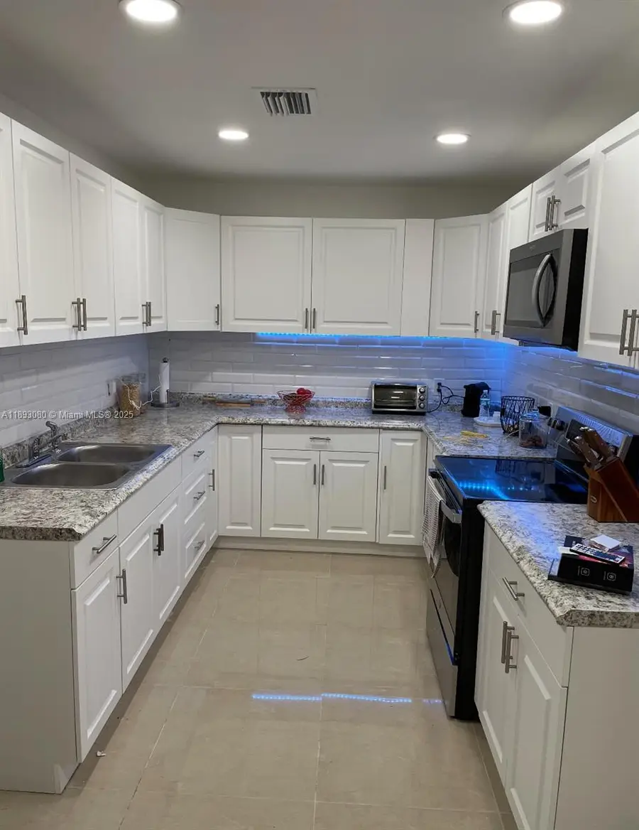 1628 NW 15th St, Miami, FL 33125 - Image #3