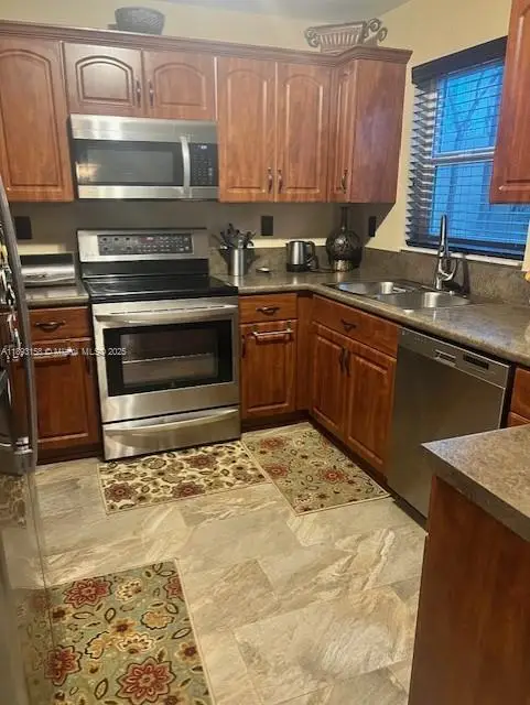 2211 NW 171st Ter, Pembroke Pines, FL 33028 - Image #1