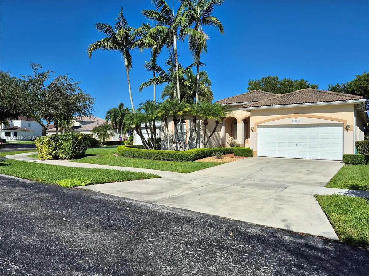 2902 Augusta Dr, Homestead, FL 33035 - #1